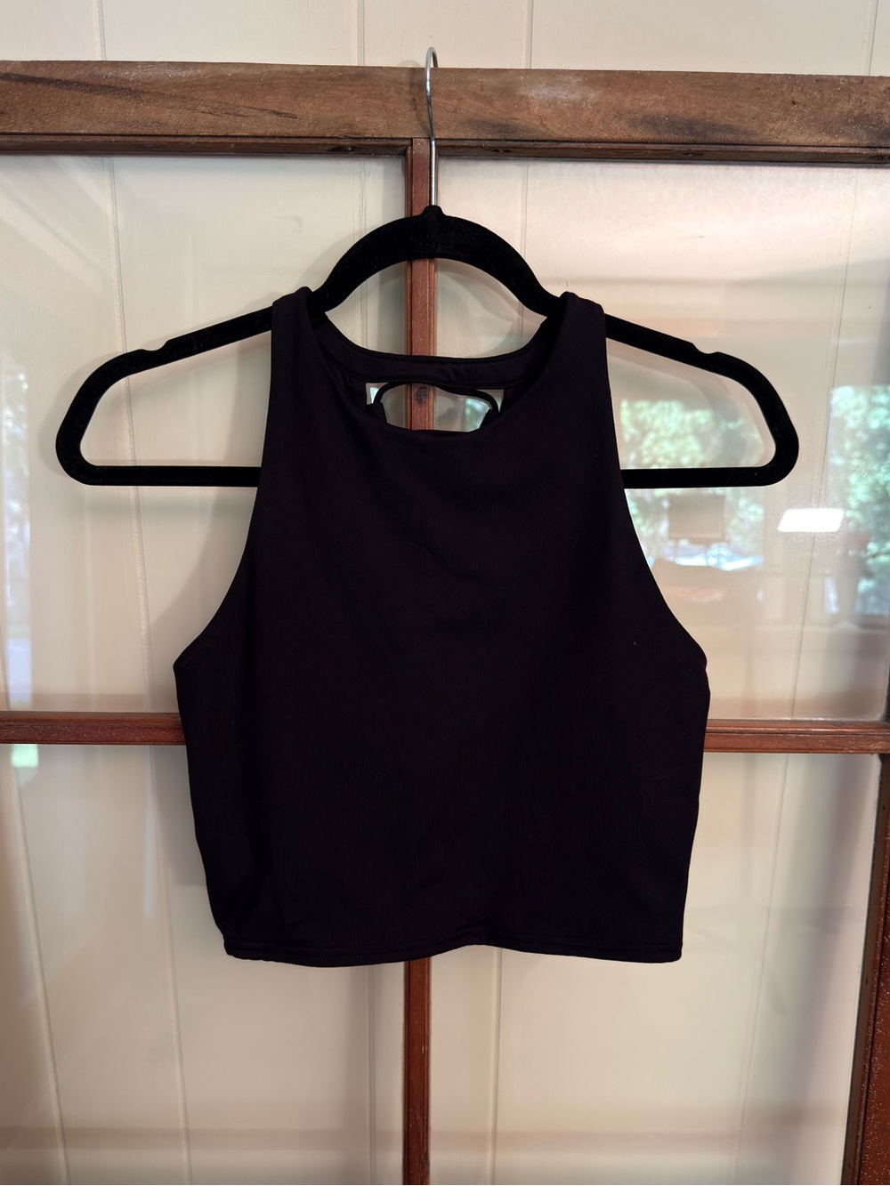 Alo Yoga Black High Neck Lace-Up Back Sports Bra Athleisure Crop Top Size Medium - Picture 3 of 9